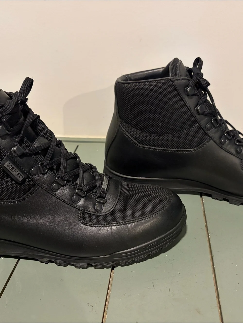 Vasque Skywalk GTX Men’s Black GORE-TEX Waterproof Hiking Boots Size 12